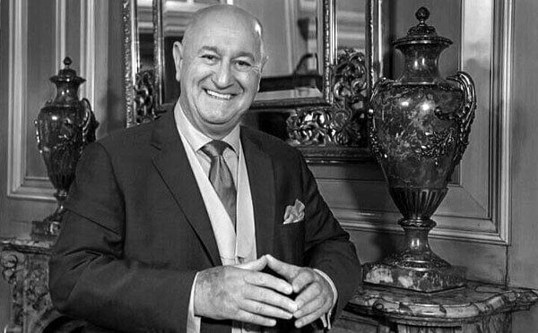 The Gentleman Magician - Bruce Glen - Reviews by Judith
